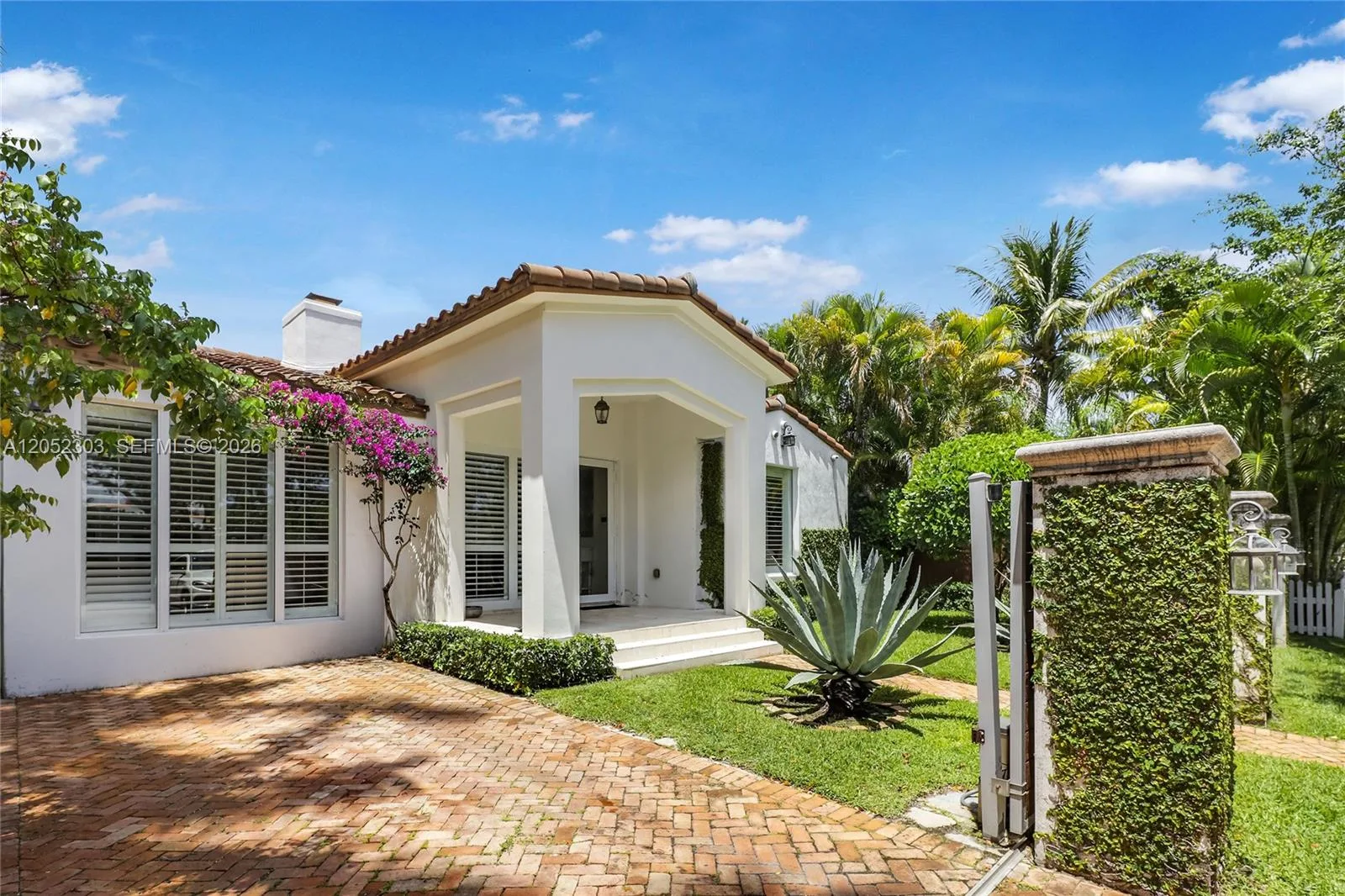 583 W 49th St, Miami Beach, FL 33140
