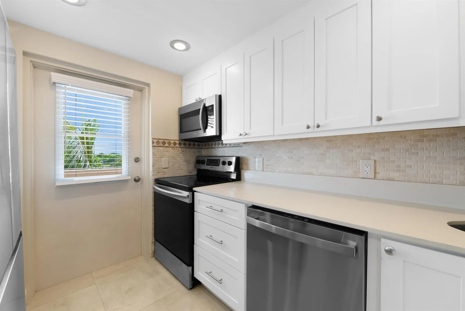 400 N FEDERAL Highway # 408, Deerfield Beach, FL 33441 photo 4