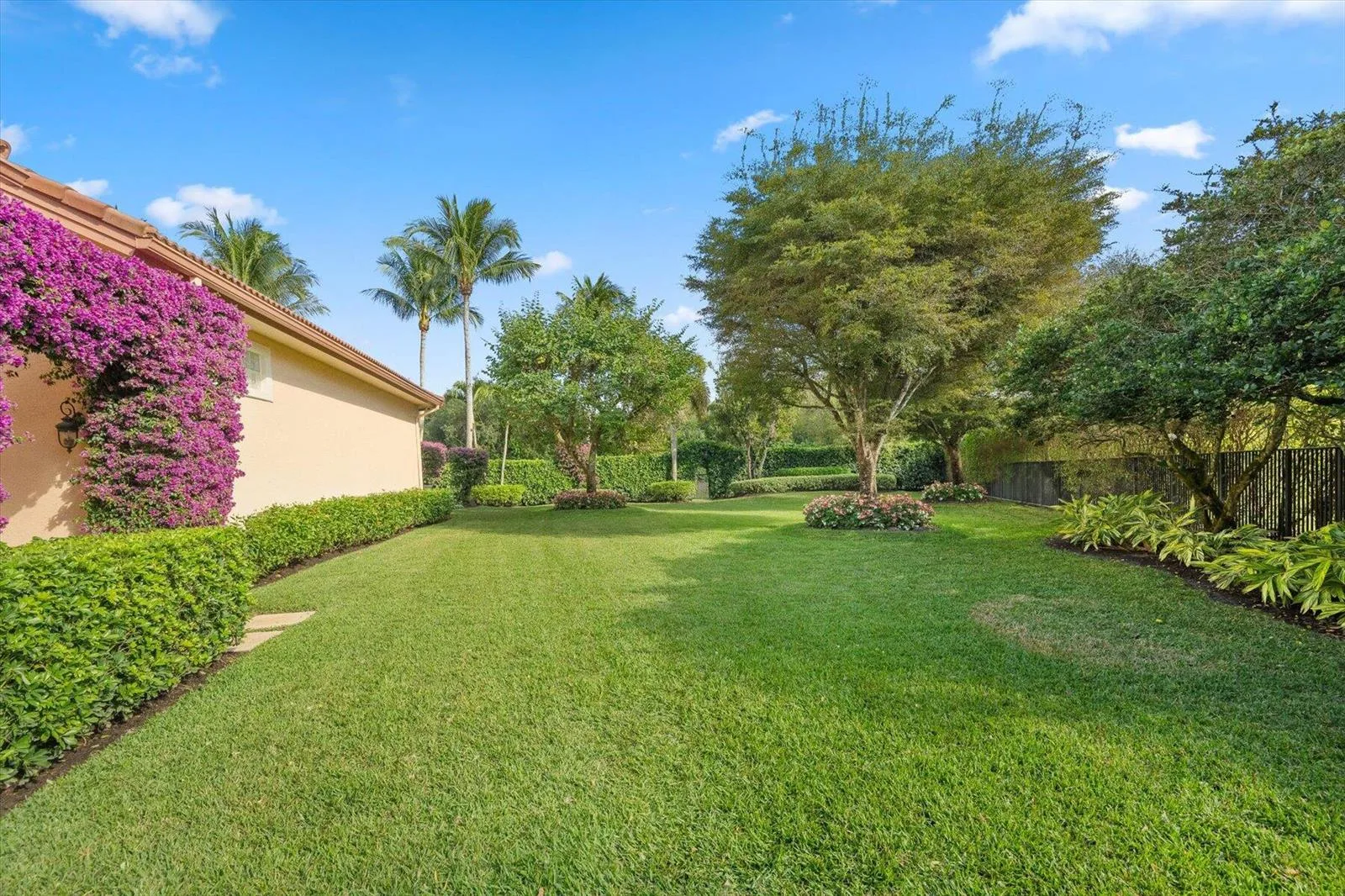 3678 Touch Of Class Court, Wellington, FL 33414 photo 11