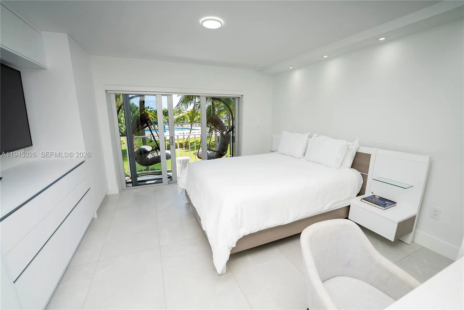 881 Ocean Dr # TH15, Key Biscayne, FL 33149 photo 6