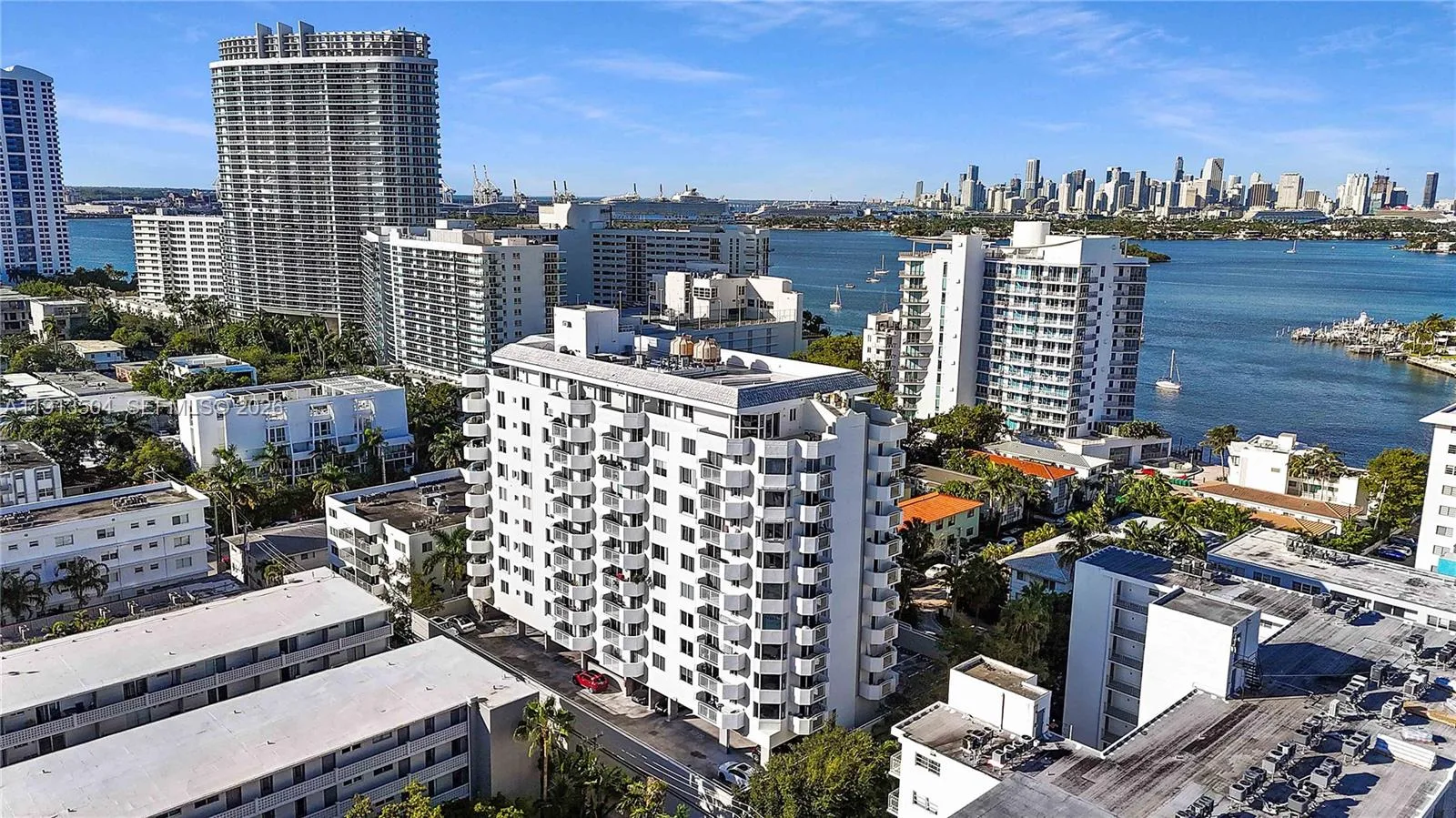 1621 Bay Rd # 606, Miami Beach, FL 33139