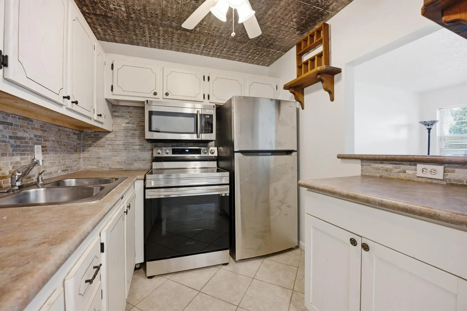 98 E Cambridge E, West Palm Beach, FL 33417 photo 13