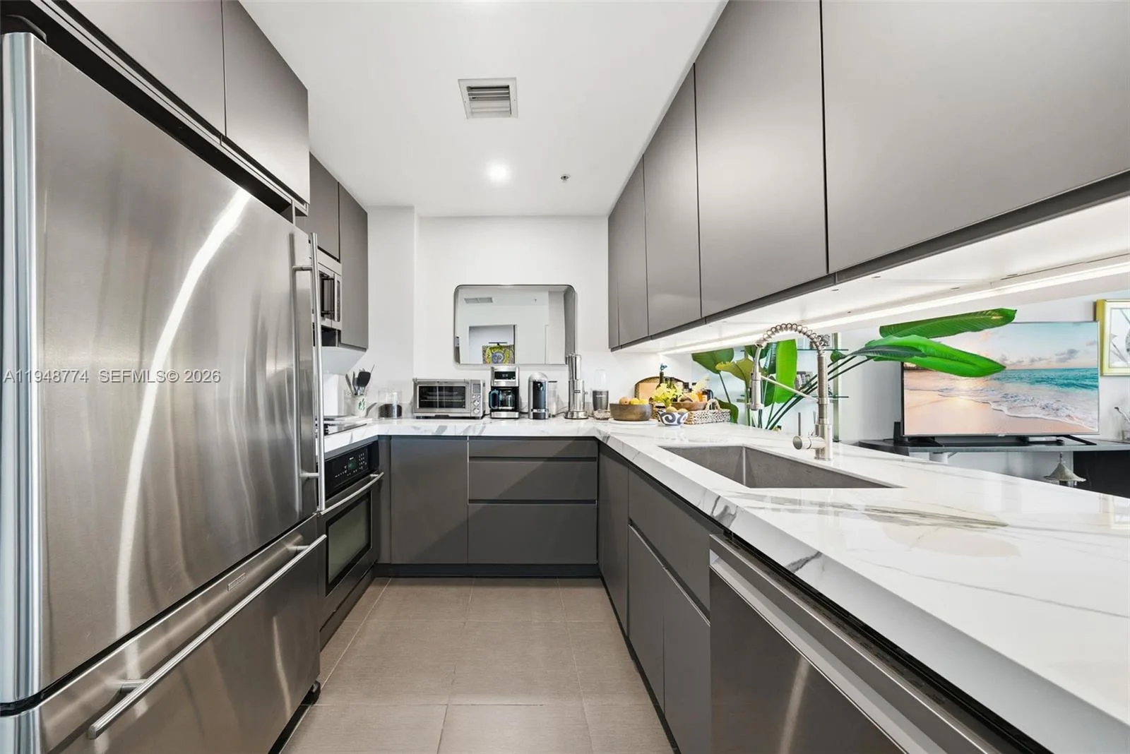3301 NE 1st Ave # H0805, Miami, FL 33137 photo 8