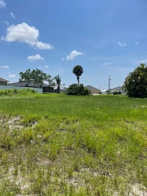 2702 NE 7TH AVE, Cape Coral, FL 33909 photo 2