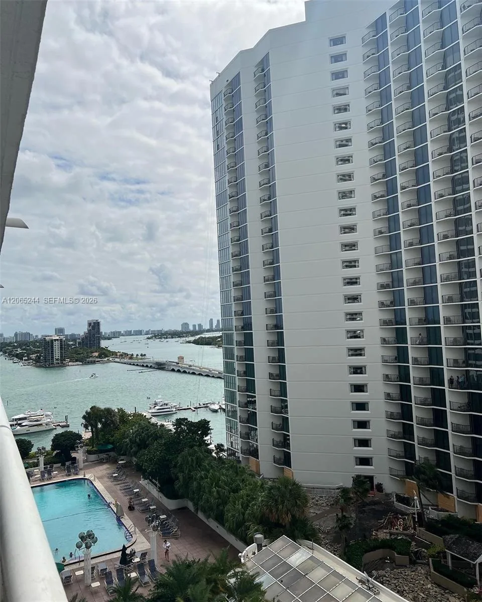 1717 N Bayshore Dr # A-1856, Miami, FL 33132