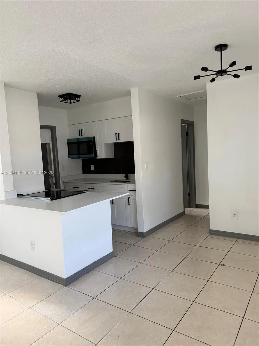 2216 Fillmore St # 6, Hollywood, FL 33020
