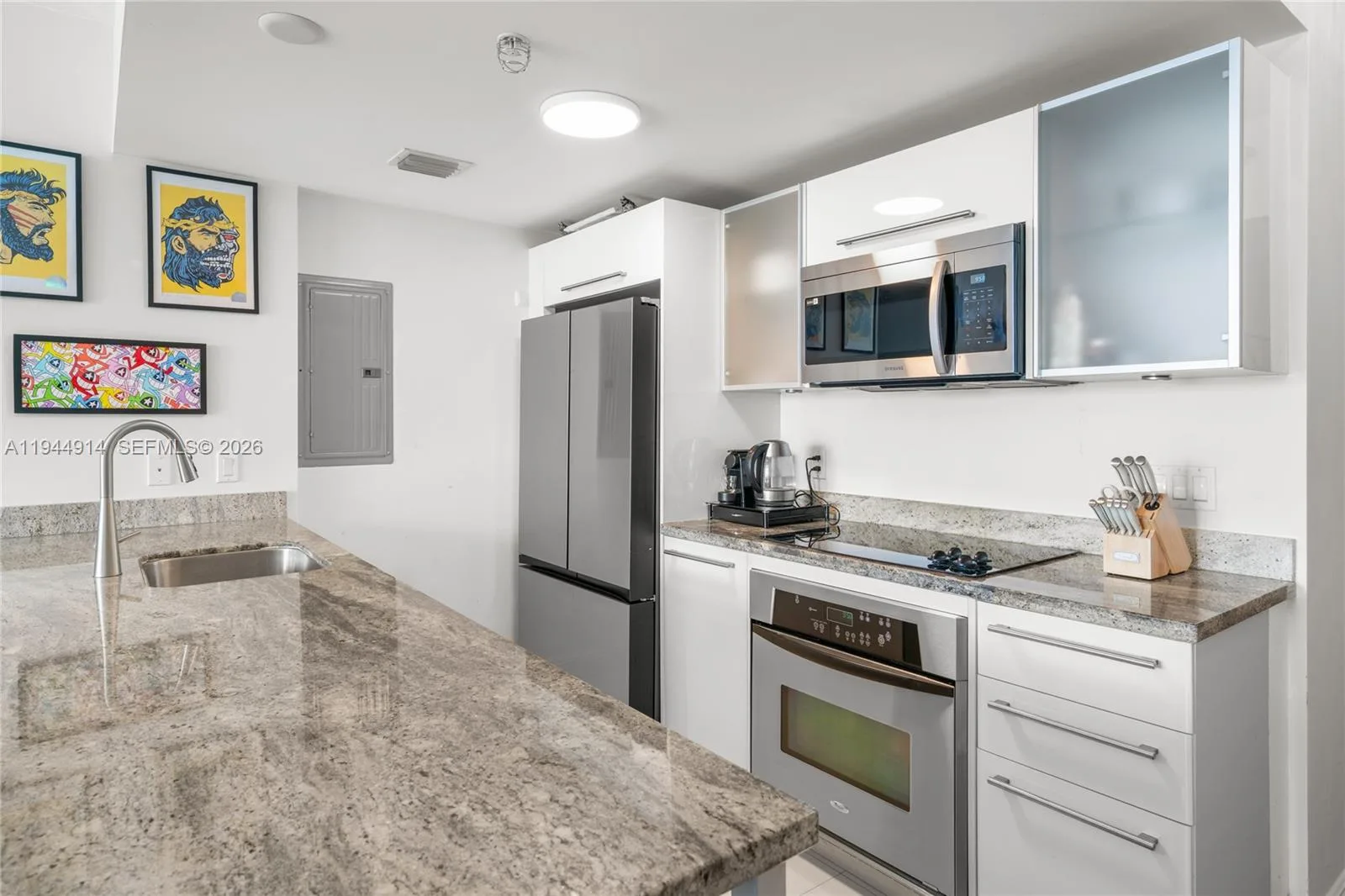 185 SW 7th St # 2702, Miami, FL 33130 photo 7