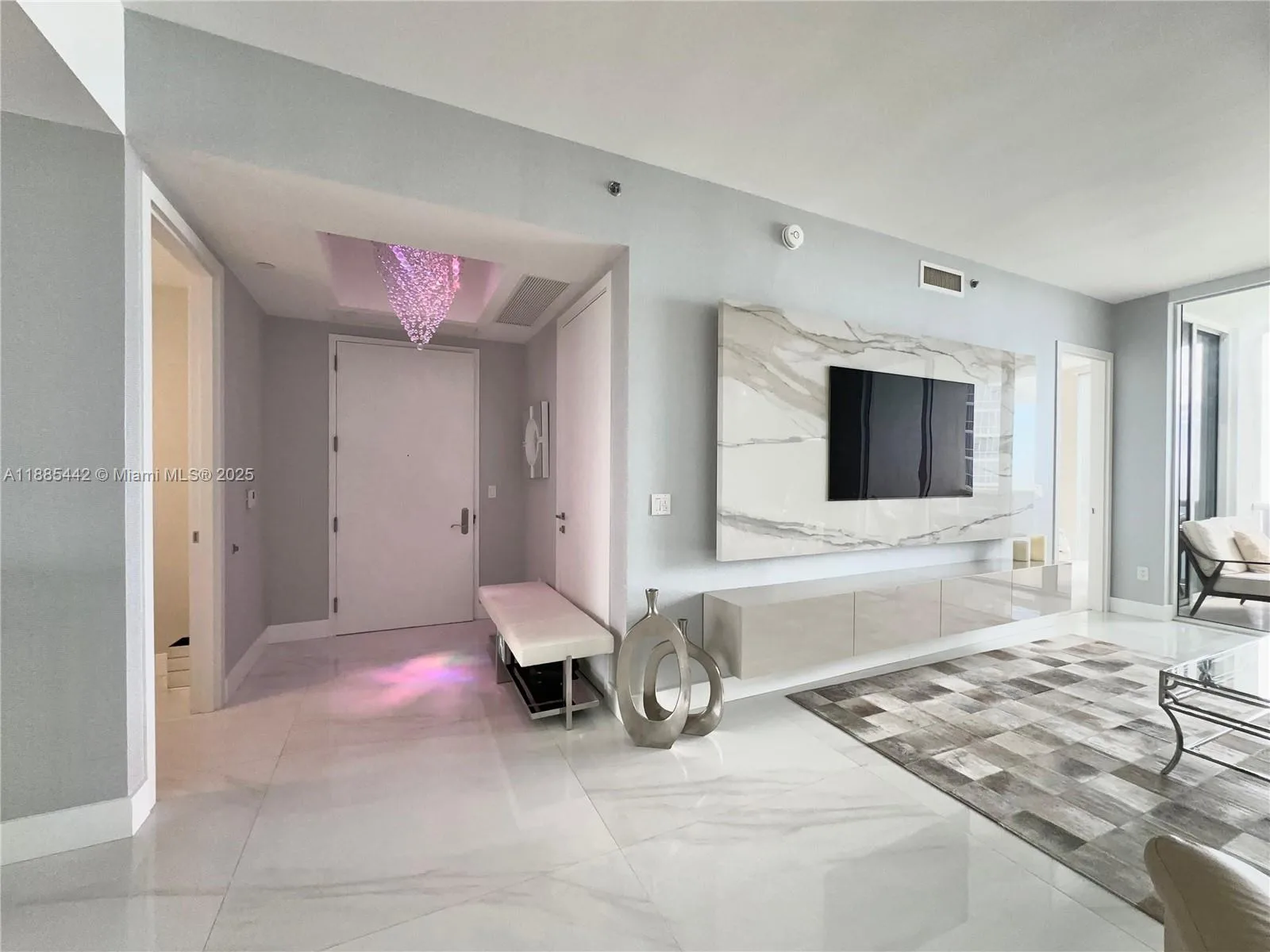 15901 Collins Ave # 2406, Sunny Isles Beach, FL 33160