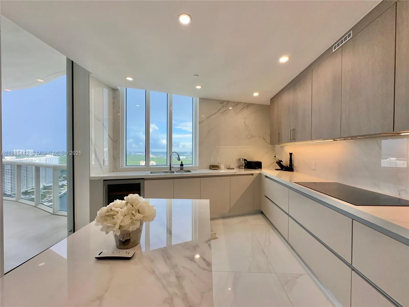 15901 Collins Ave # 2406, Sunny Isles Beach, FL 33160 photo 11