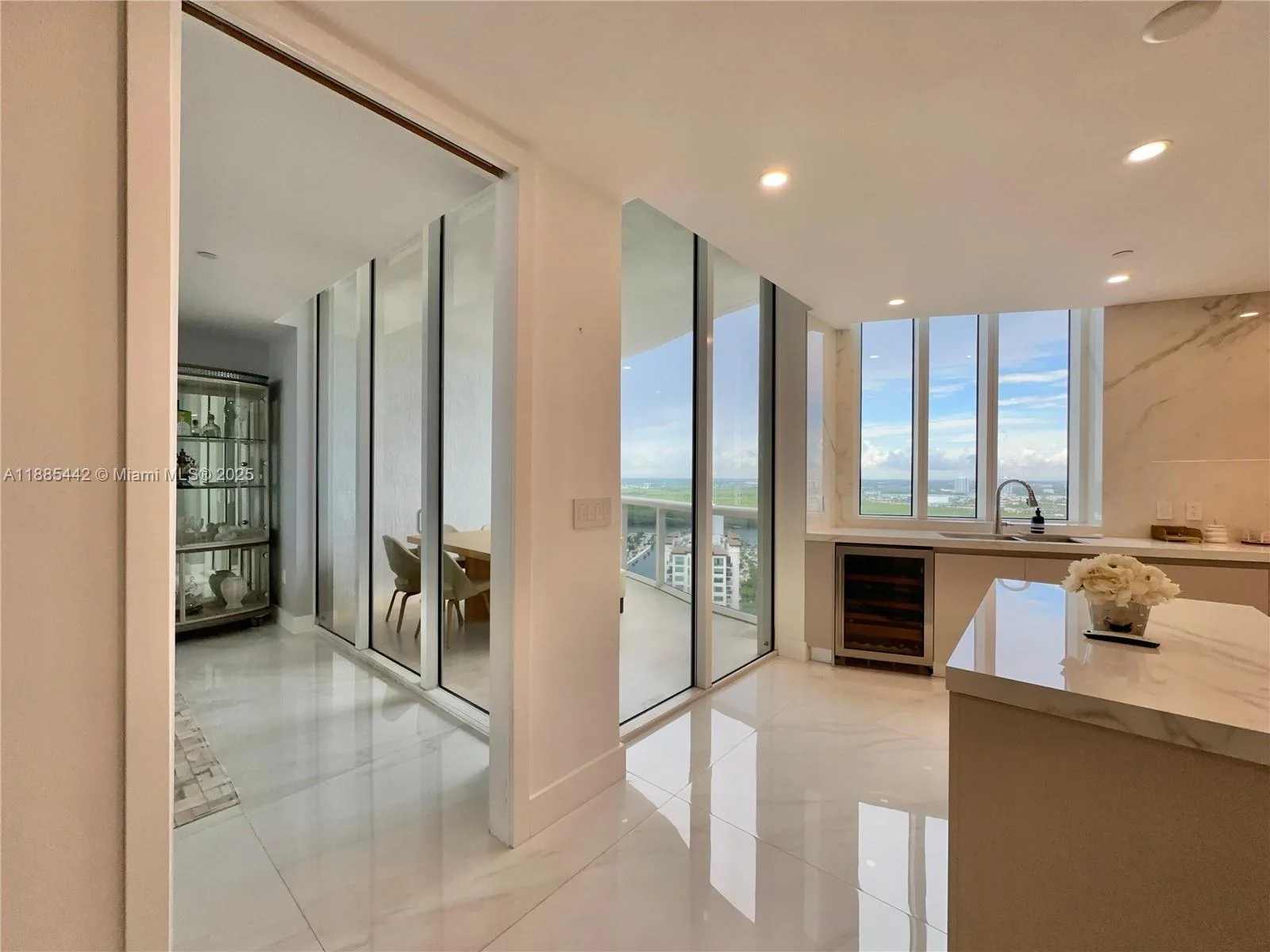 15901 Collins Ave # 2406, Sunny Isles Beach, FL 33160 photo 12