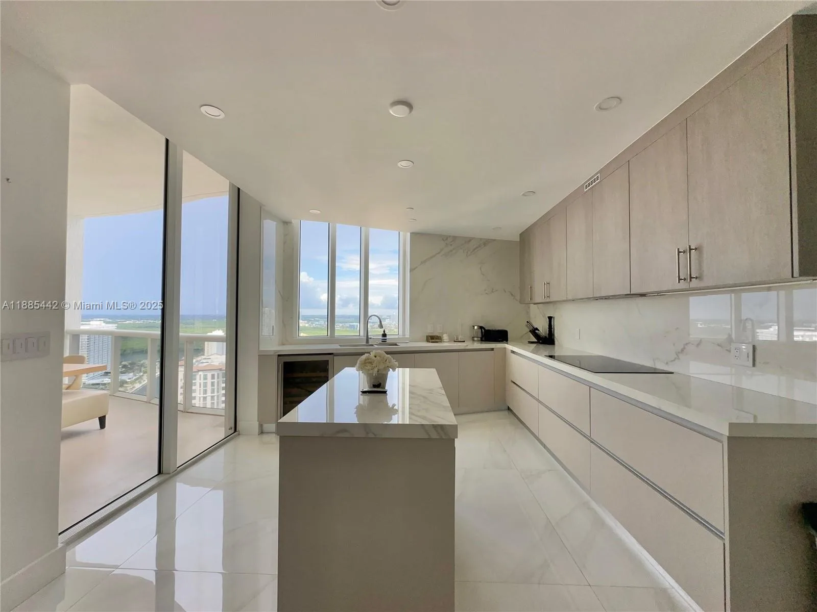 15901 Collins Ave # 2406, Sunny Isles Beach, FL 33160 photo 9