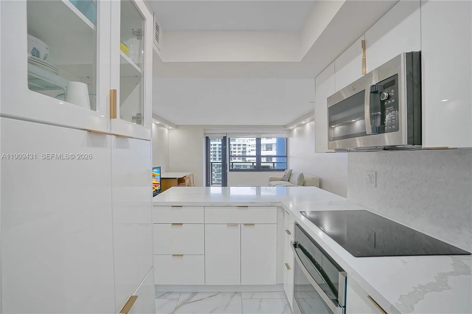 5225 Collins Ave # 1403, Miami Beach, FL 33140 photo 9