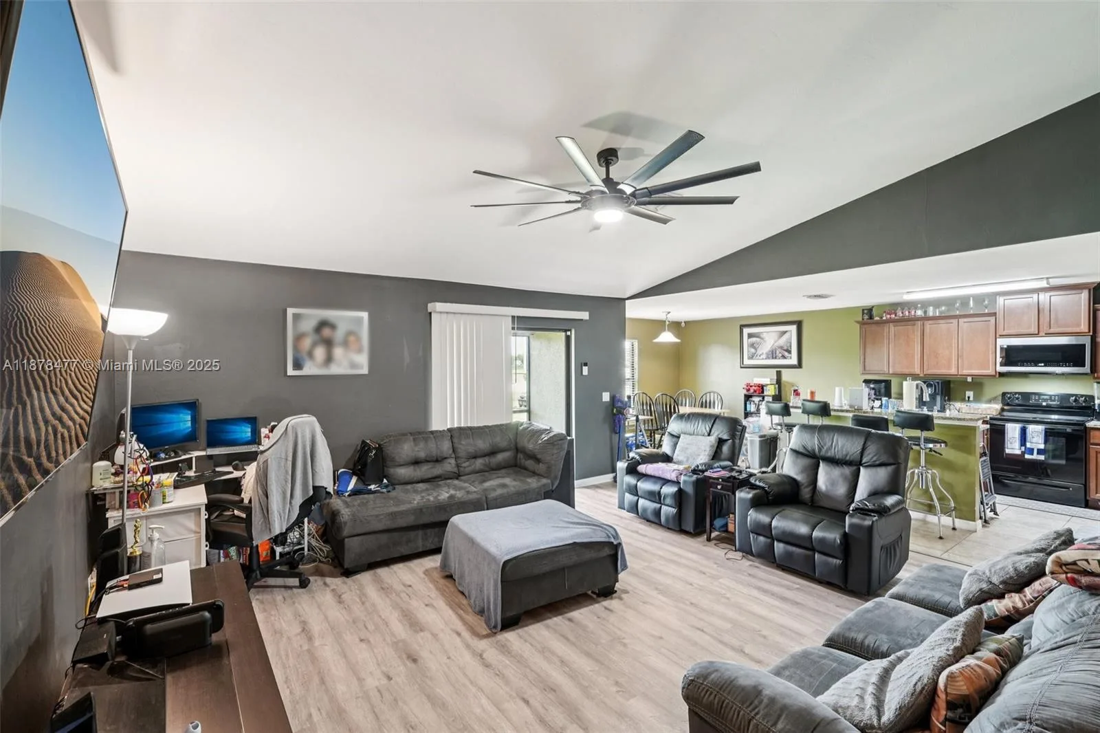 230 NE 9th ave, Cape Coral, FL 33909 photo 4