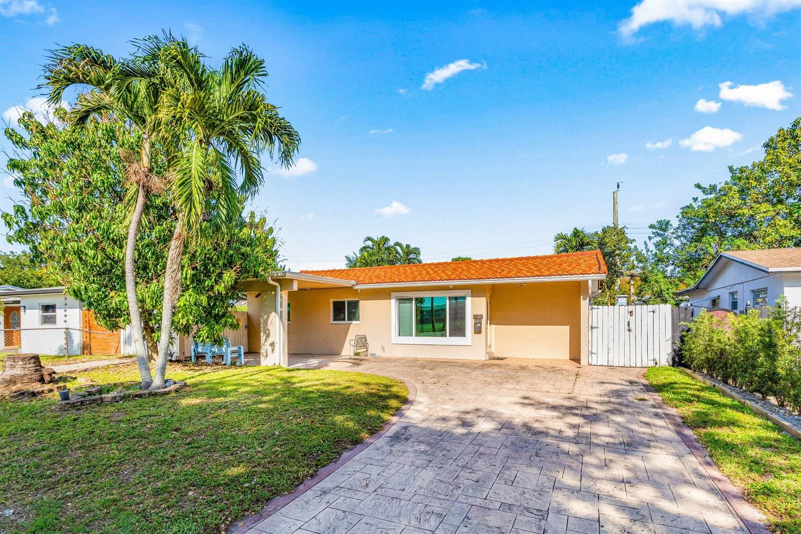 1121 N 66th Terrace, Hollywood, FL 33024 photo 3