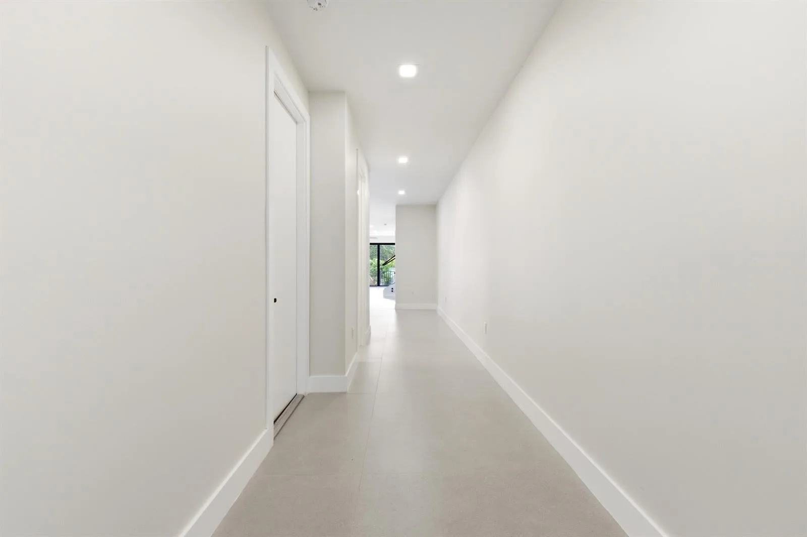 819 SW 1st Street, Fort Lauderdale, FL 33312 photo 5