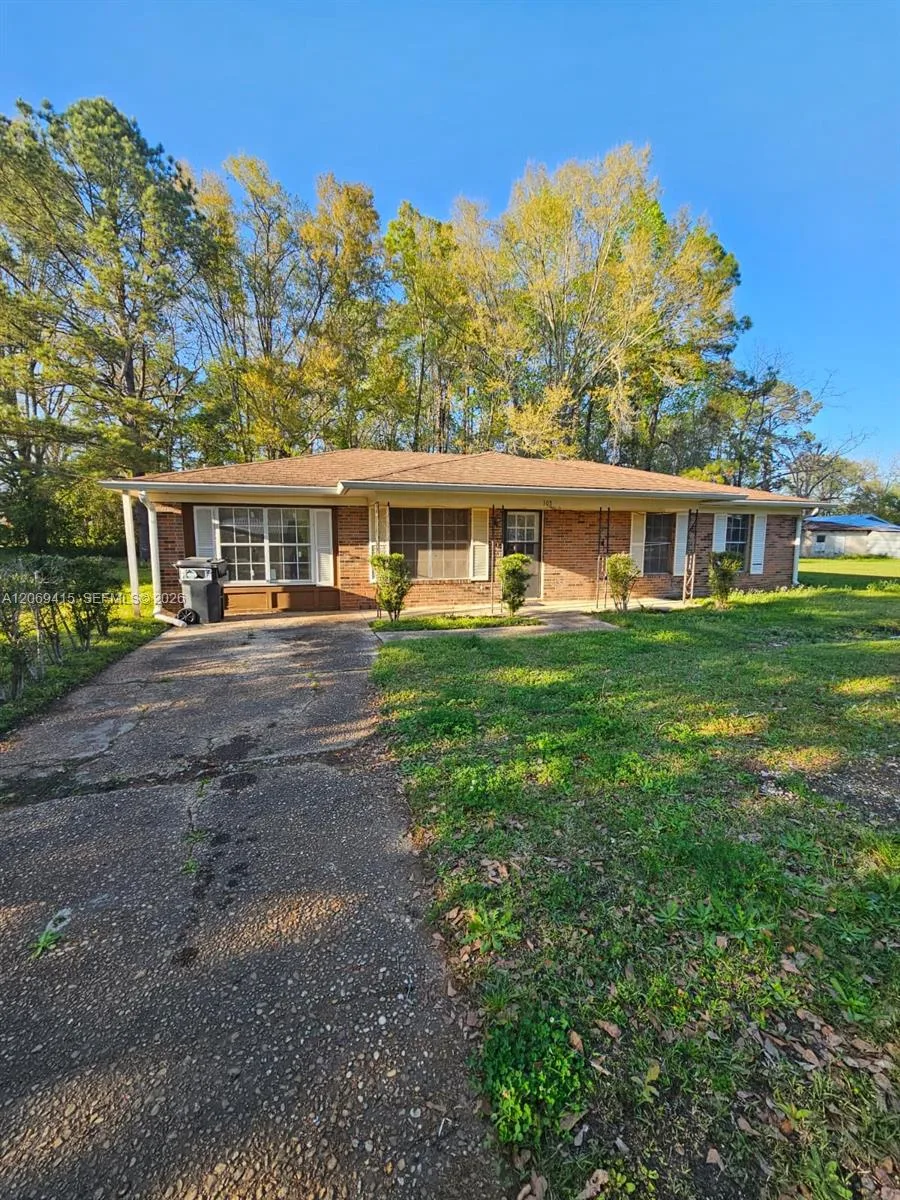 503 Martin Luther King Junior Ave, Other City - In The State Of Florida, FL 32425 photo 2