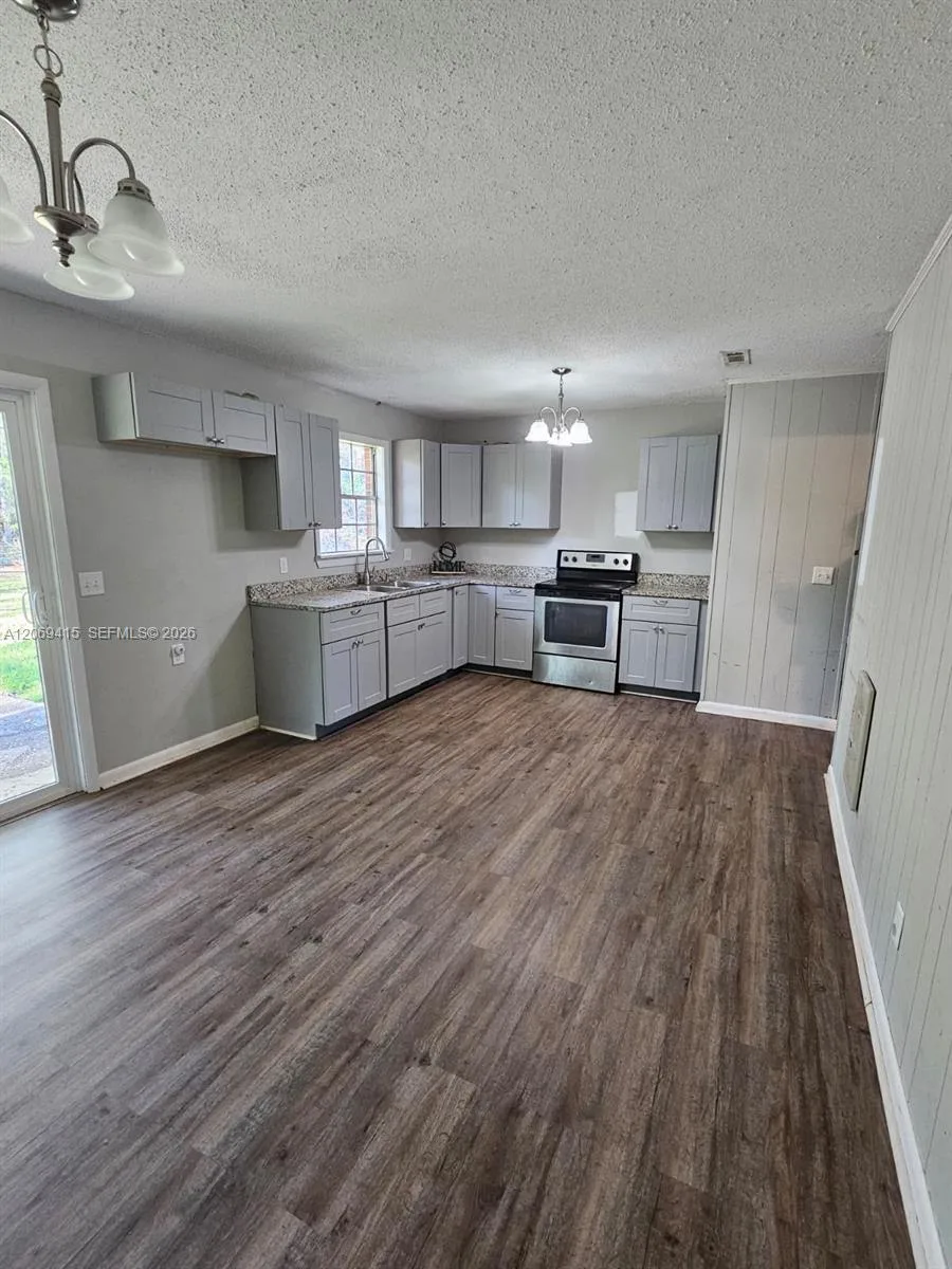 503 Martin Luther King Junior Ave, Other City - In The State Of Florida, FL 32425 photo 4
