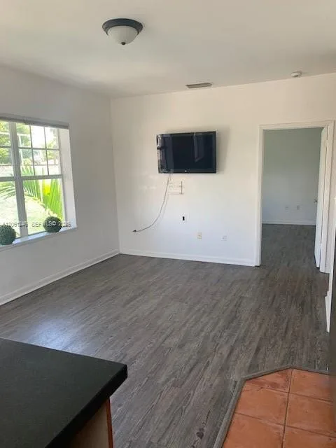 1244 Pennsylvania Ave # 306, Miami Beach, FL 33139 photo 4