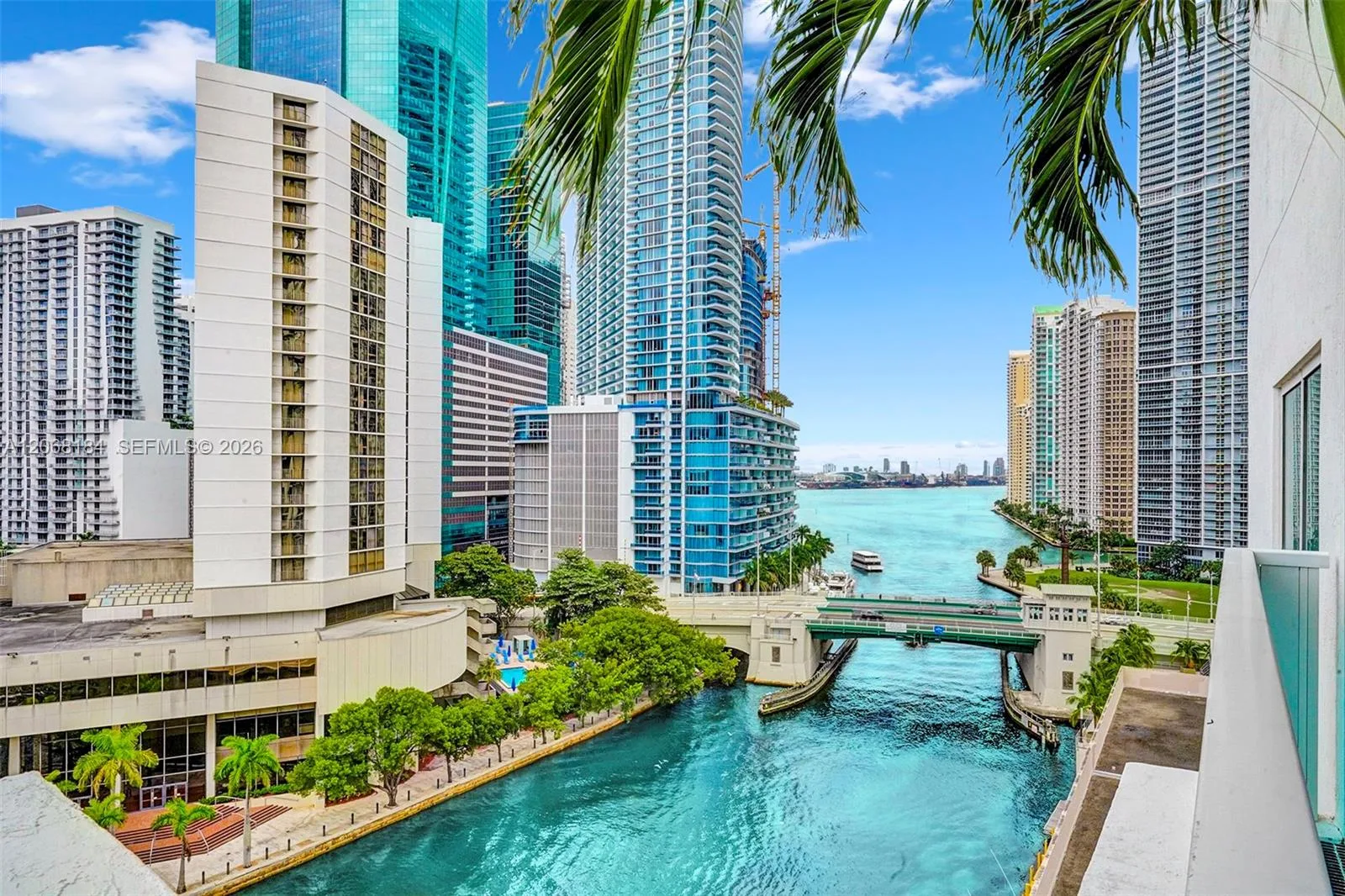 31 SE 5th St # 902, Miami, FL 33131