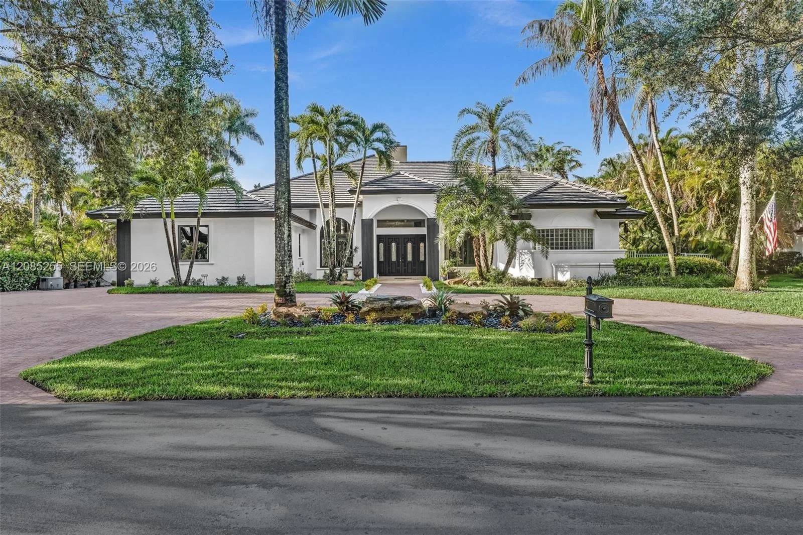 11980 Piccadilly Pl, Davie, FL 33325