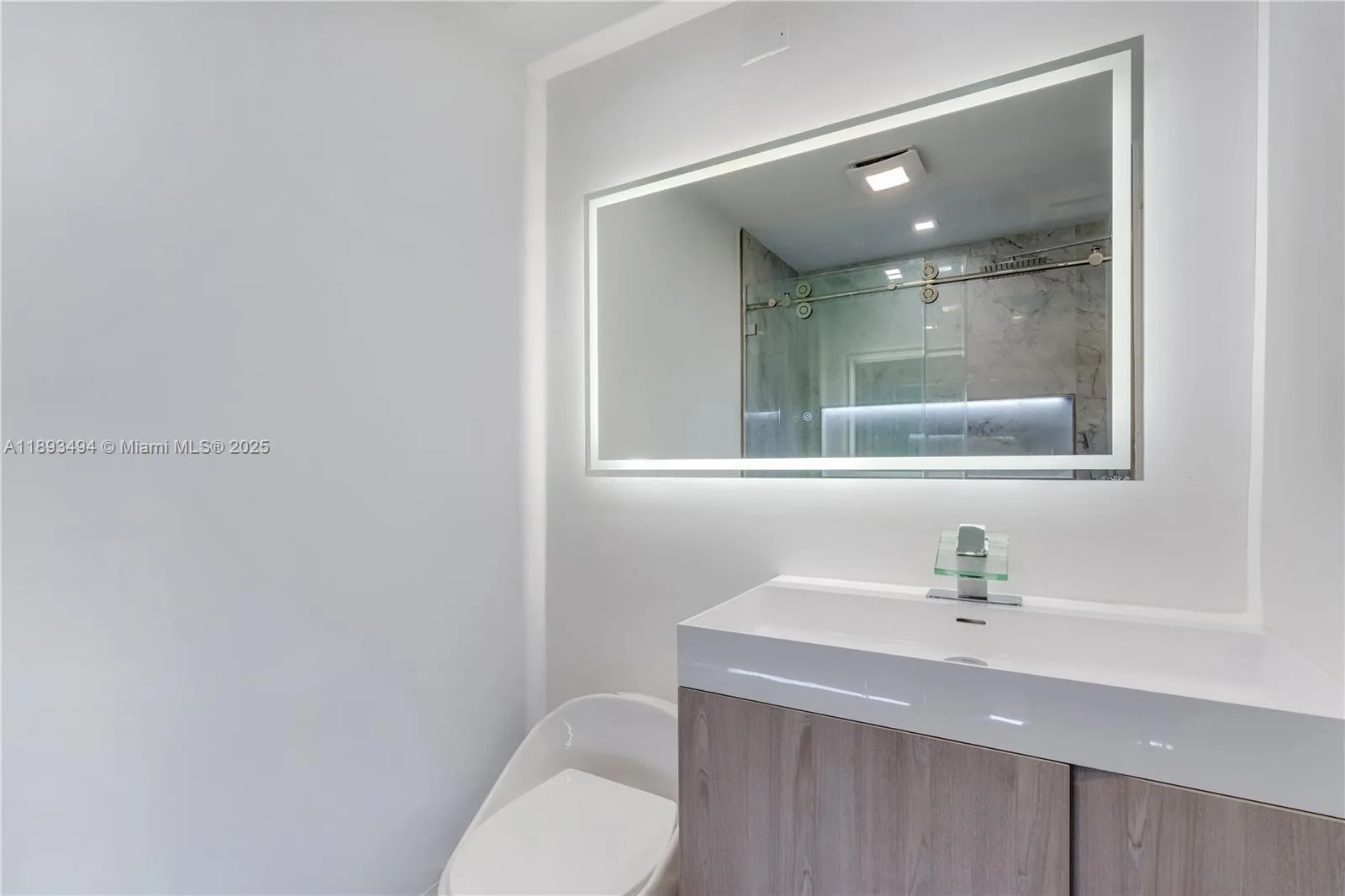 20 Island Ave # 702, Miami Beach, FL 33139 photo 9
