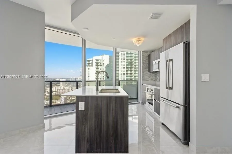 488 NE 18th St # 3801, Miami, FL 33132 photo 4