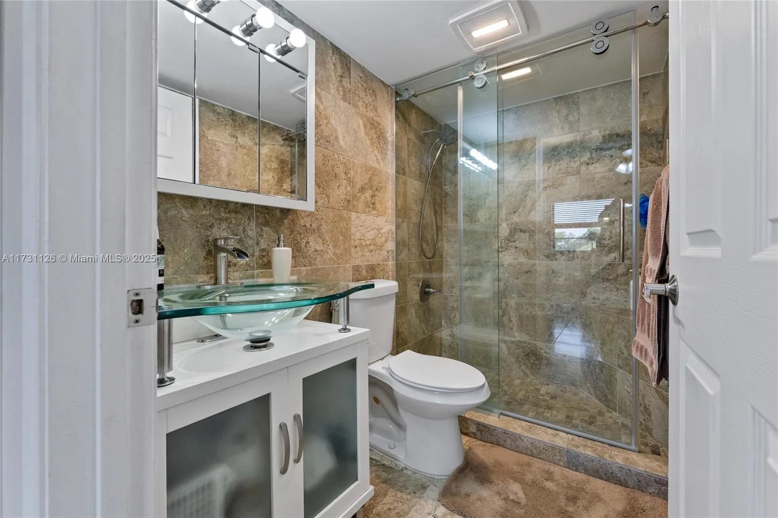 605 NW 72nd Ave # 406, Miami, FL 33126 photo 6