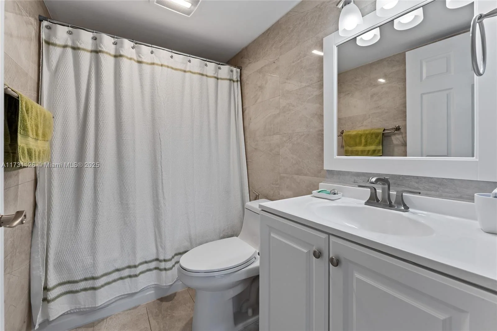 605 NW 72nd Ave # 406, Miami, FL 33126 photo 8