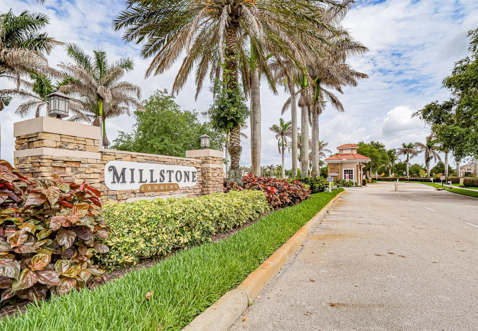 1750 SW Berkshire Cir Circle SW, Vero Beach, FL 32968 photo 2
