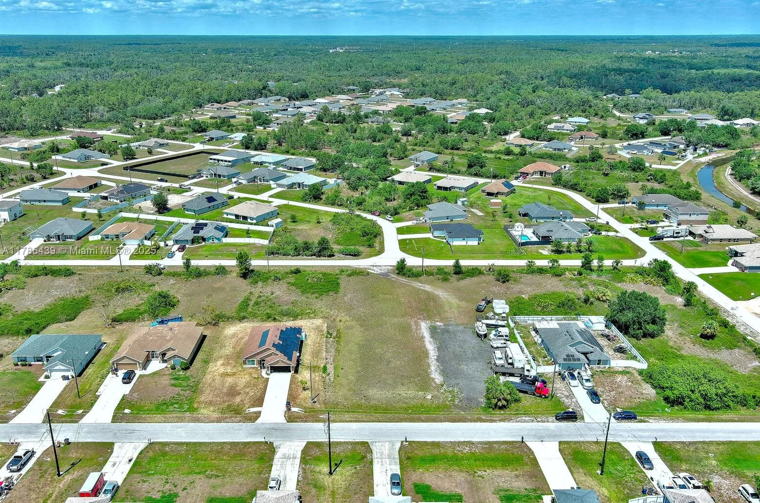 548 WINDERMERE DR, Lehigh Acres, FL 33972