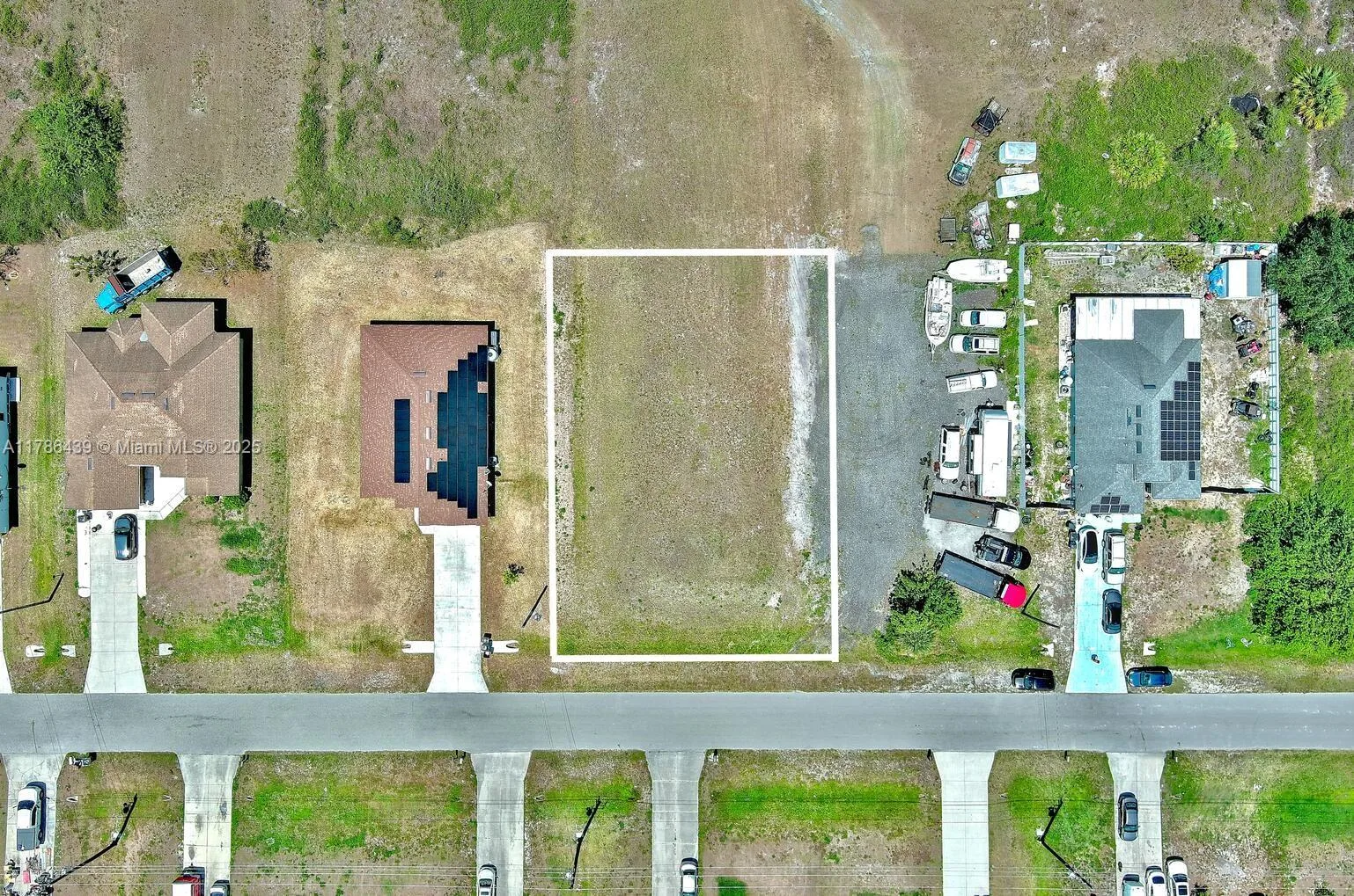 548 WINDERMERE DR, Lehigh Acres, FL 33972 photo 3