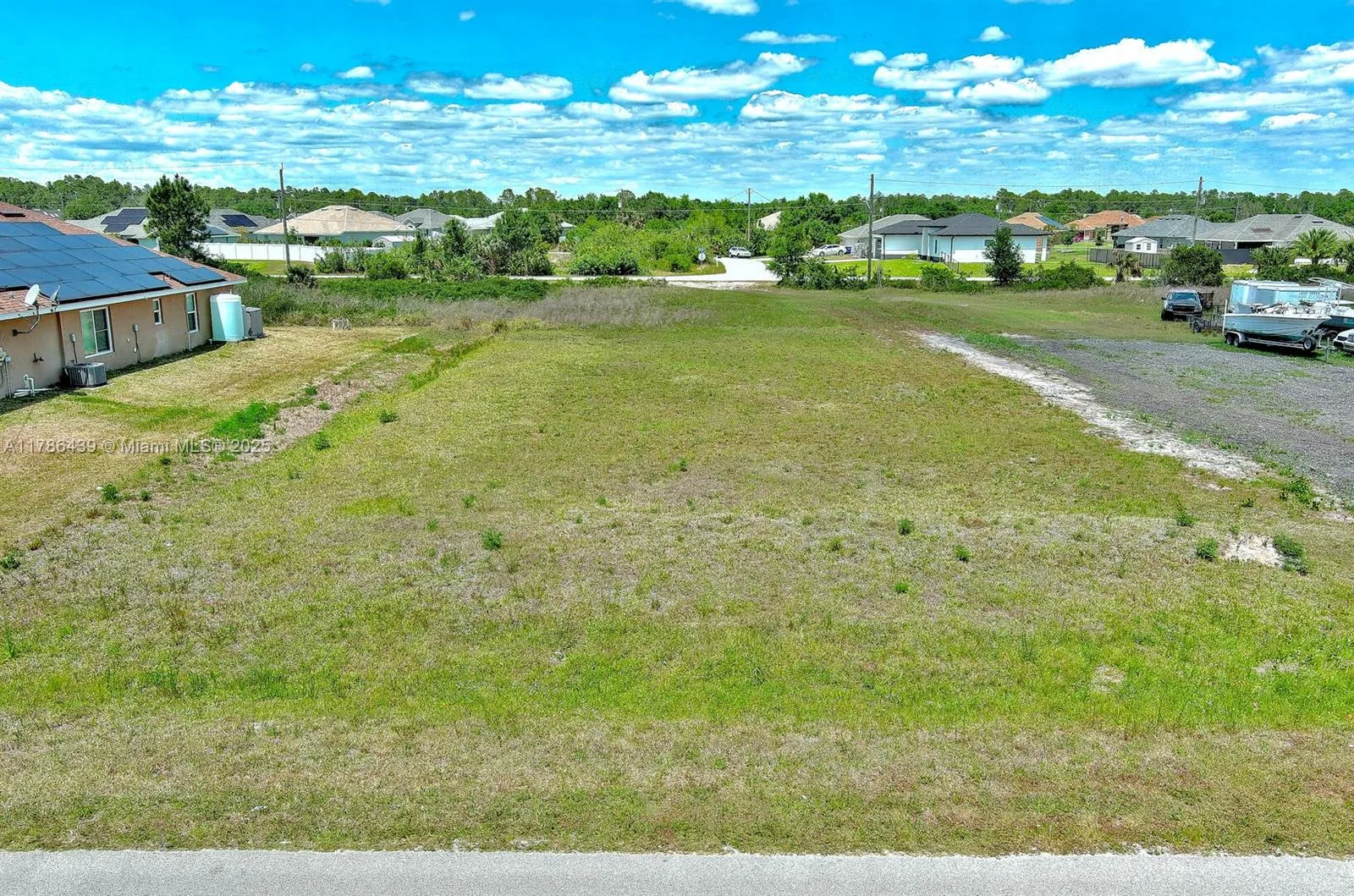 548 WINDERMERE DR, Lehigh Acres, FL 33972 photo 4