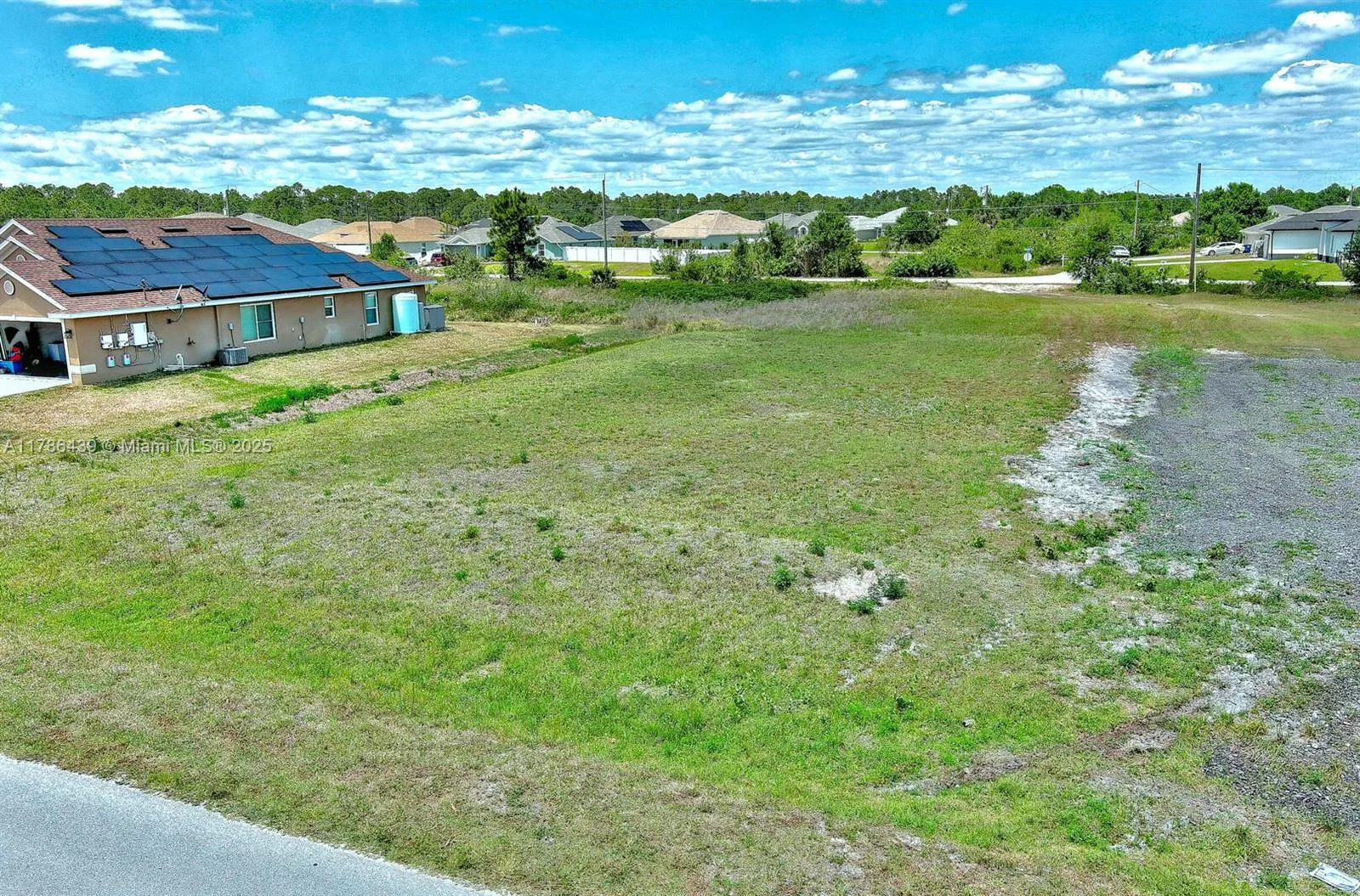 548 WINDERMERE DR, Lehigh Acres, FL 33972 photo 5