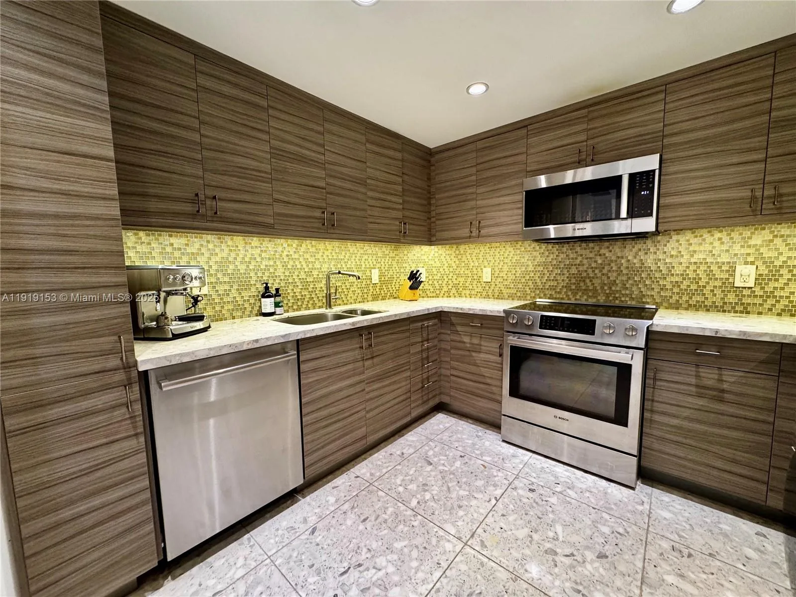 1250 S Miami Ave # 2403, Miami, FL 33130 photo 2