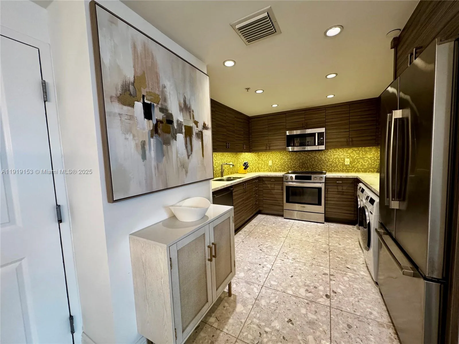 1250 S Miami Ave # 2403, Miami, FL 33130 photo 3