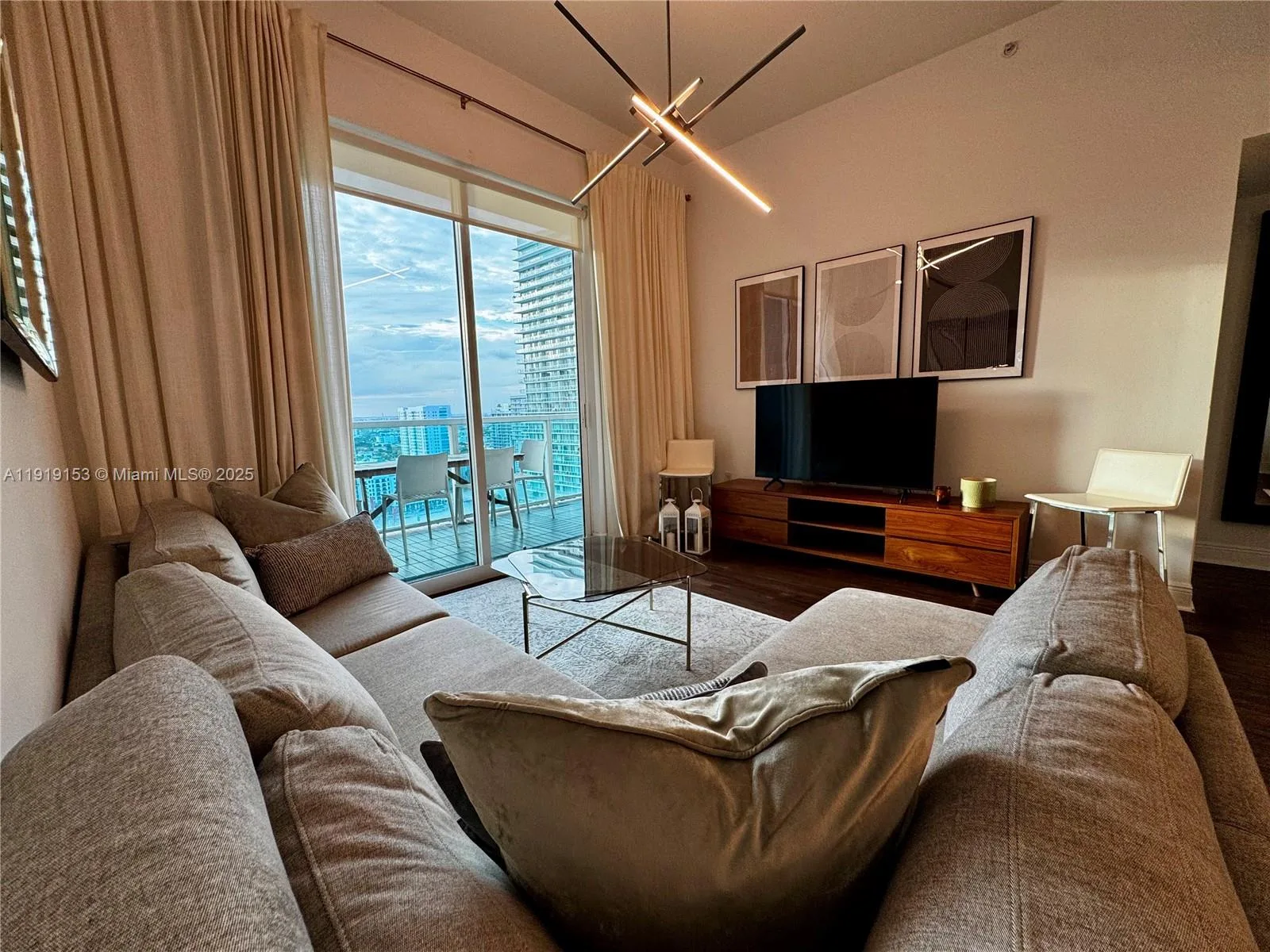 1250 S Miami Ave # 2403, Miami, FL 33130 photo 4