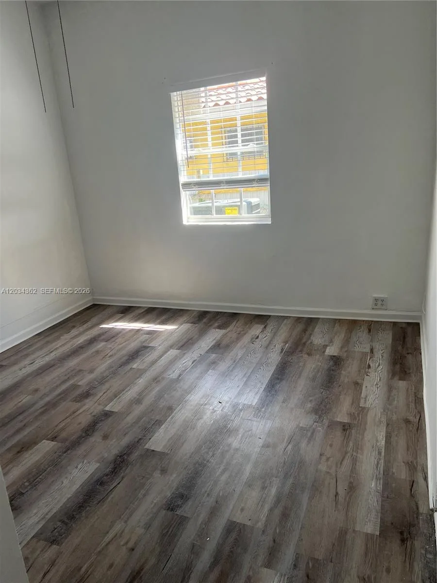 842 SW 12th Ave, Miami, FL 33130 photo 5