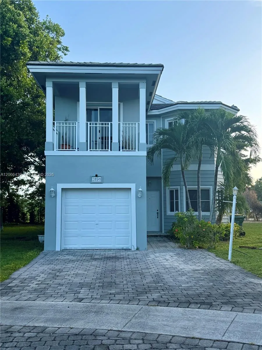 3191 NE 4th St, Homestead, FL 33033
