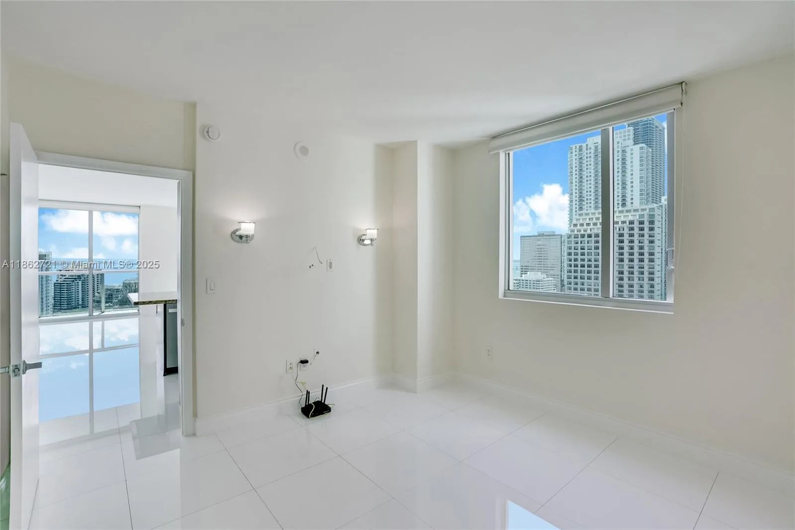 500 Brickell Ave # 2702, Miami, FL 33131 photo 10