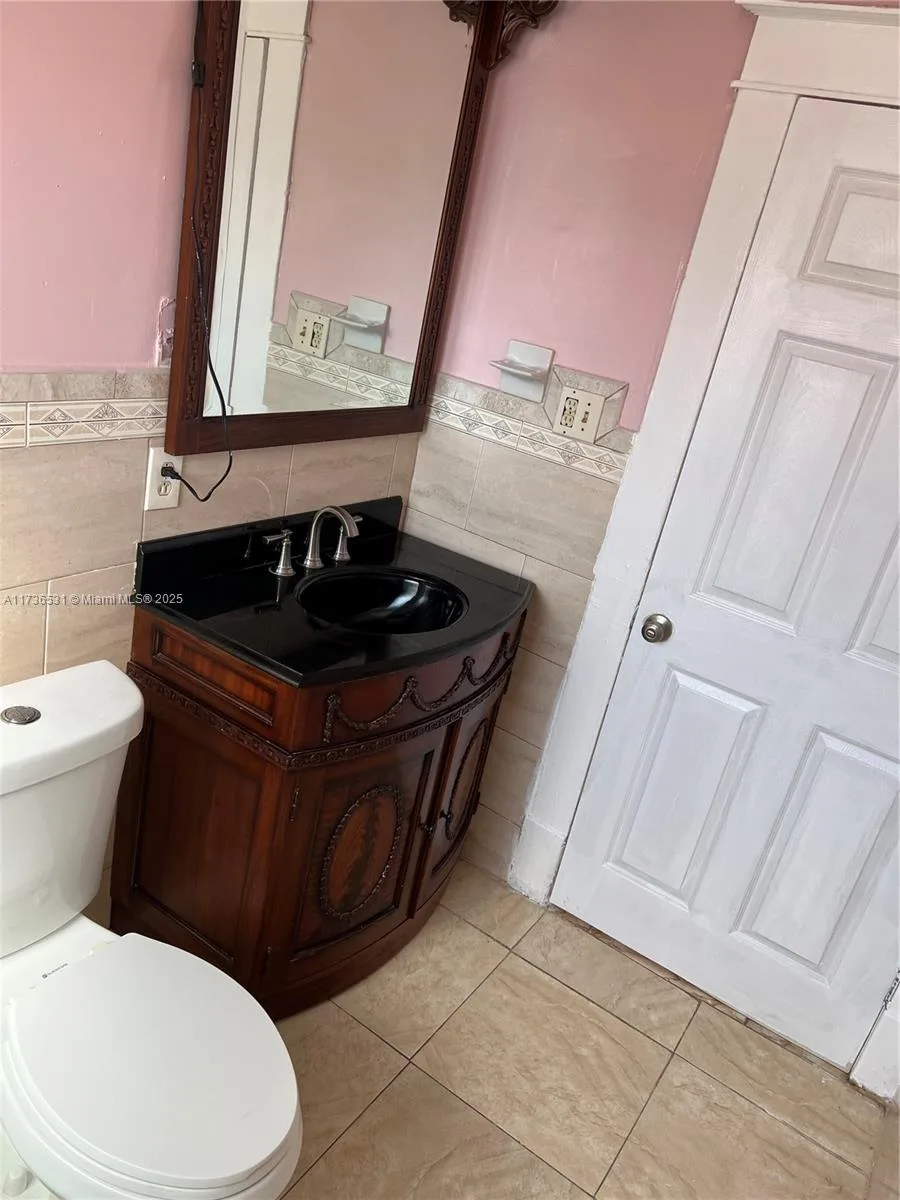 6730 NE MIAMI PL, Miami, FL 33138 photo 12