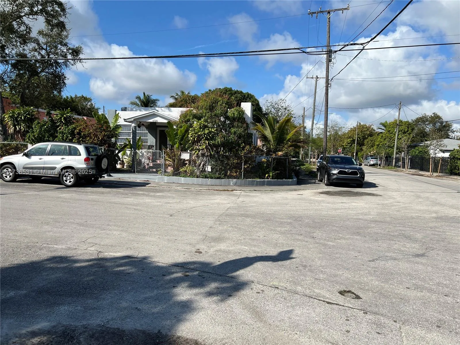 6730 NE MIAMI PL, Miami, FL 33138 photo 2