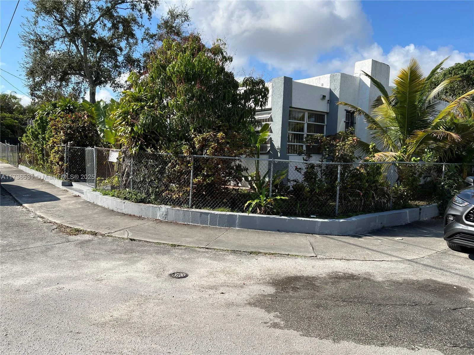 6730 NE MIAMI PL, Miami, FL 33138 photo 4