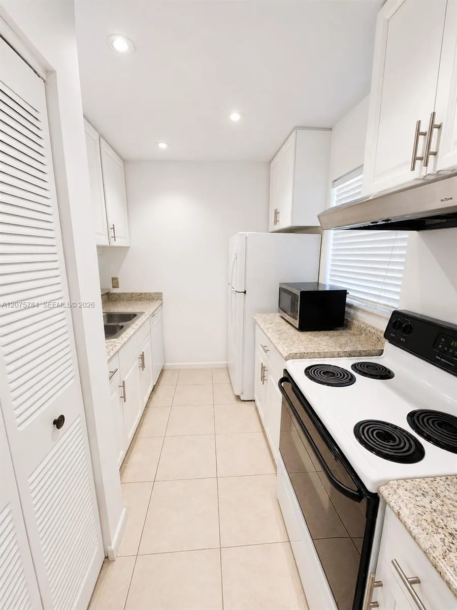 3280 NW 102nd Ter # 203-E, Coral Springs, FL 33065 photo 4