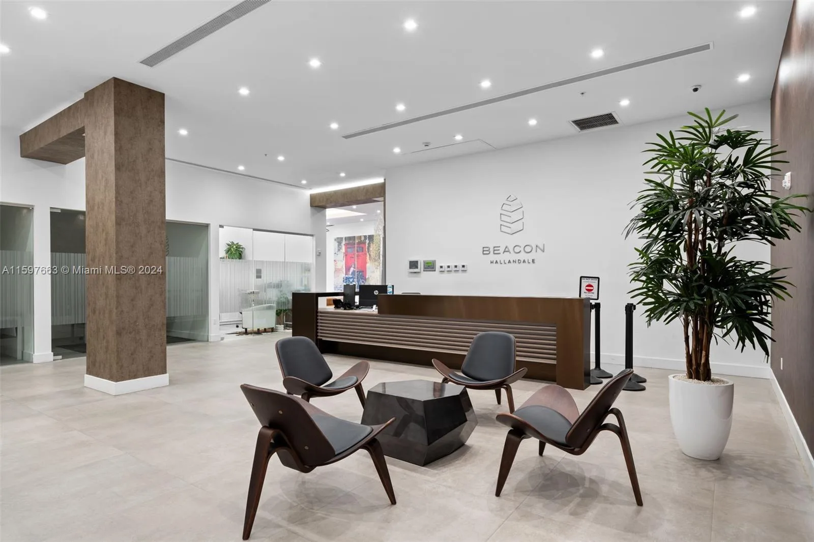 800 SE 4th Ave # 817, Hallandale Beach, FL 33009