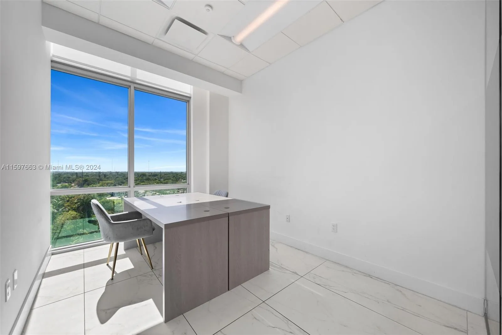 800 SE 4th Ave # 817, Hallandale Beach, FL 33009 photo 5