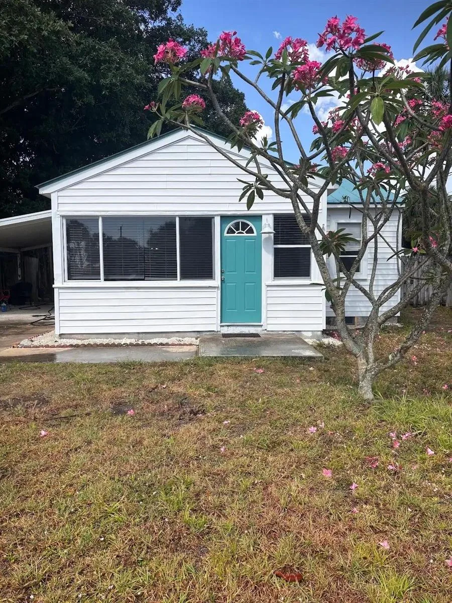 2472 NE Pine Avenue, Jensen Beach, FL 34957 photo 13