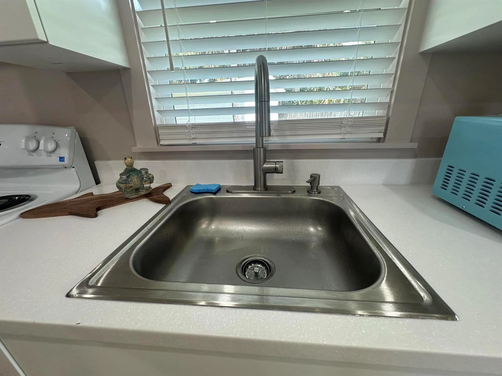 2472 NE Pine Avenue, Jensen Beach, FL 34957 photo 7