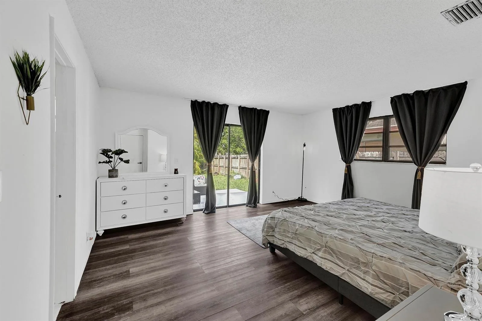 1115 NE 1st Court # B, Hallandale Beach, FL 33009 photo 12