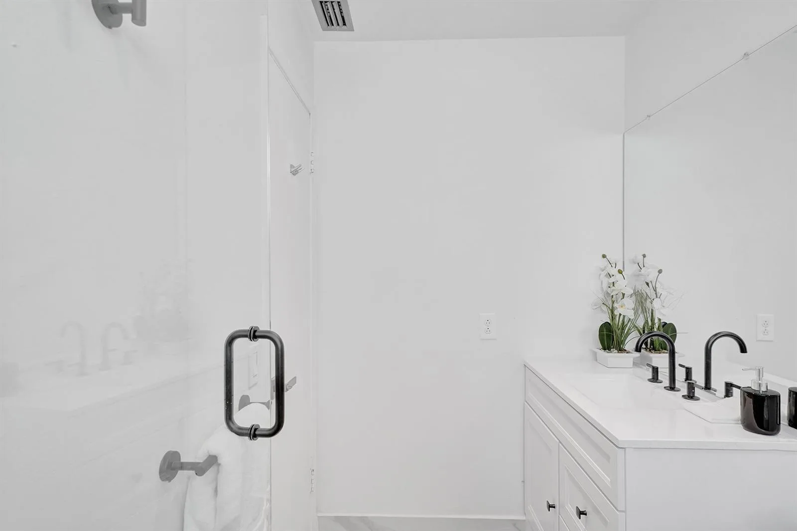 1115 NE 1st Court # B, Hallandale Beach, FL 33009 photo 9