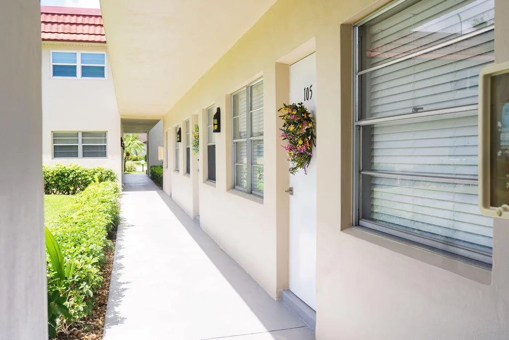 15 Vista Palm Lane # 105, Vero Beach, FL 32962 photo 4